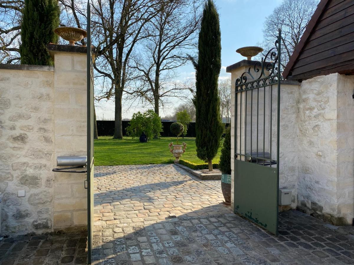 La Maison Du Caillou Bed and Breakfast Pontarme Buitenkant foto